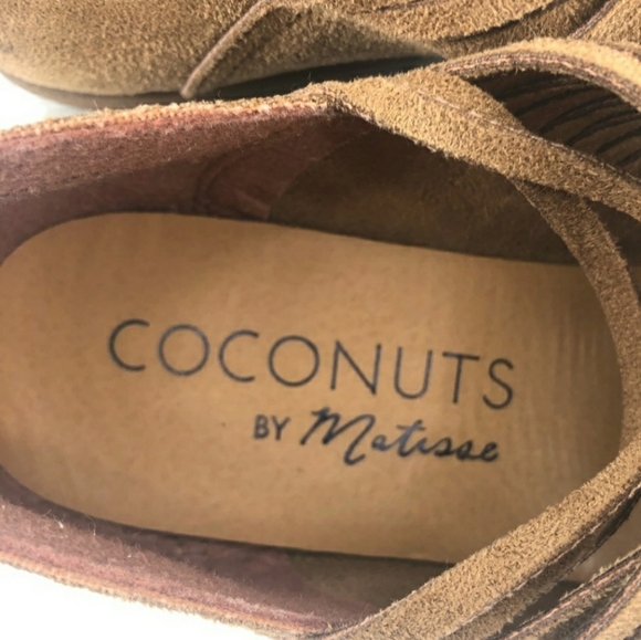 Coconuts by Matisse Powell Booties - Picture 3 of 3
